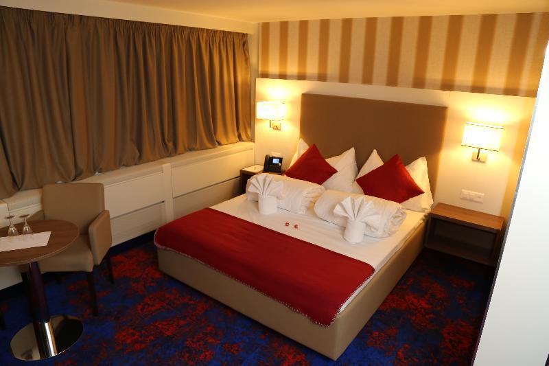 My Home Hotel - Free Parking Winterthur Luaran gambar